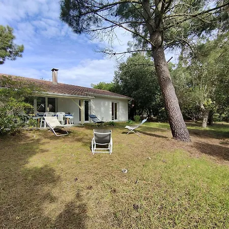 Villa Avec Jardin Proche Des Plages, Accueillant 6 Personnes - Fr-1-736-56 *